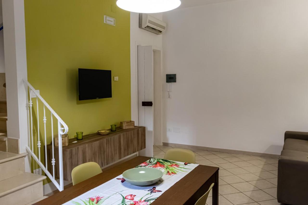 Blu Salina - Casa Vacanze Margherita Di Savoia Esterno foto